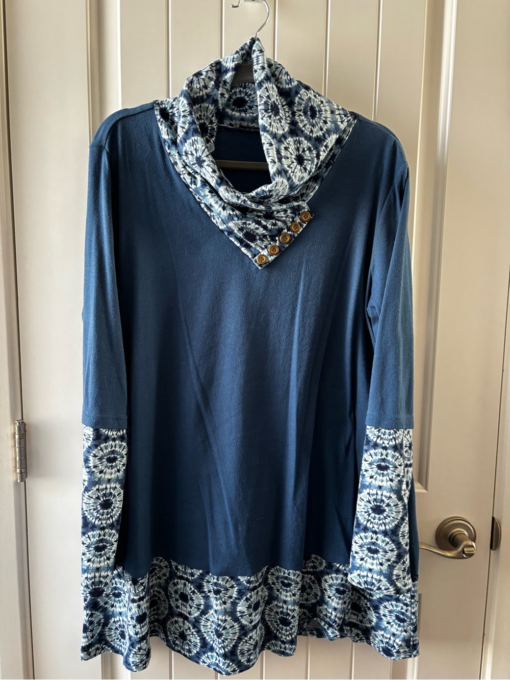 Women's Blue Long-Sleeve Tunic with Patterned Trim